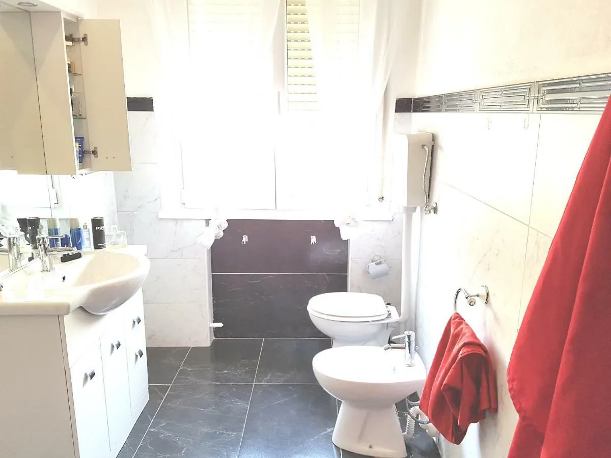 Apartment Villa Sandra Cesenatico Italy
